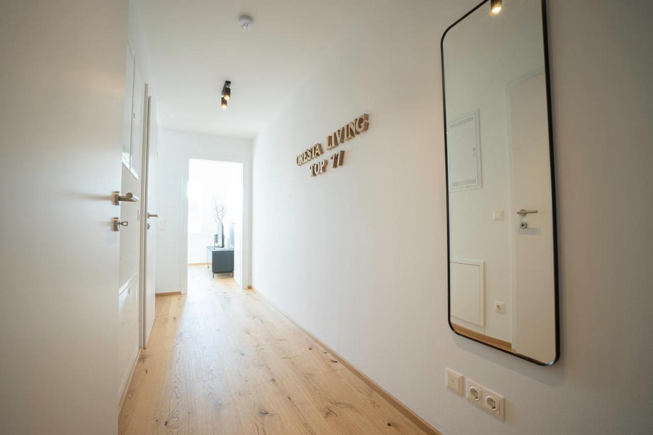 וינה Orestaliving - Penthouse With Designer Renovation מראה חיצוני תמונה